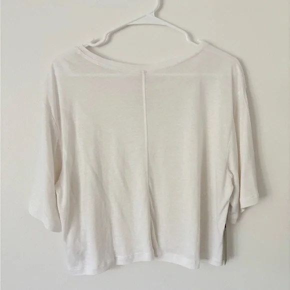 Babaton The Group NEW Foundation Relaxed Crop Top in White Size Medium - Picture 8 of 8